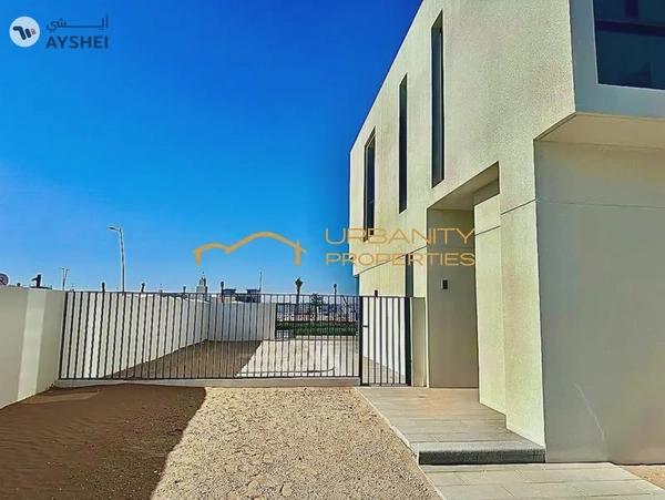 Elegant 4-Bedroom Corner Villa Orania| Prime Location | AED 200,000 Annual Rent