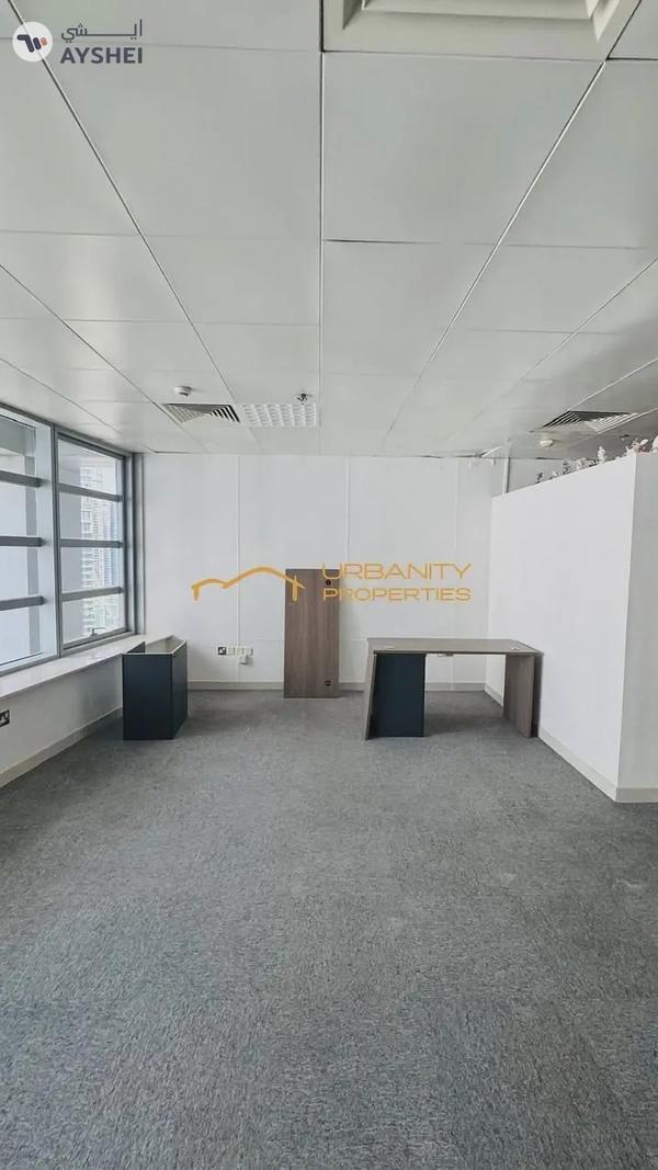 🢠Modern Office Space in Silver Tower, Business Bay