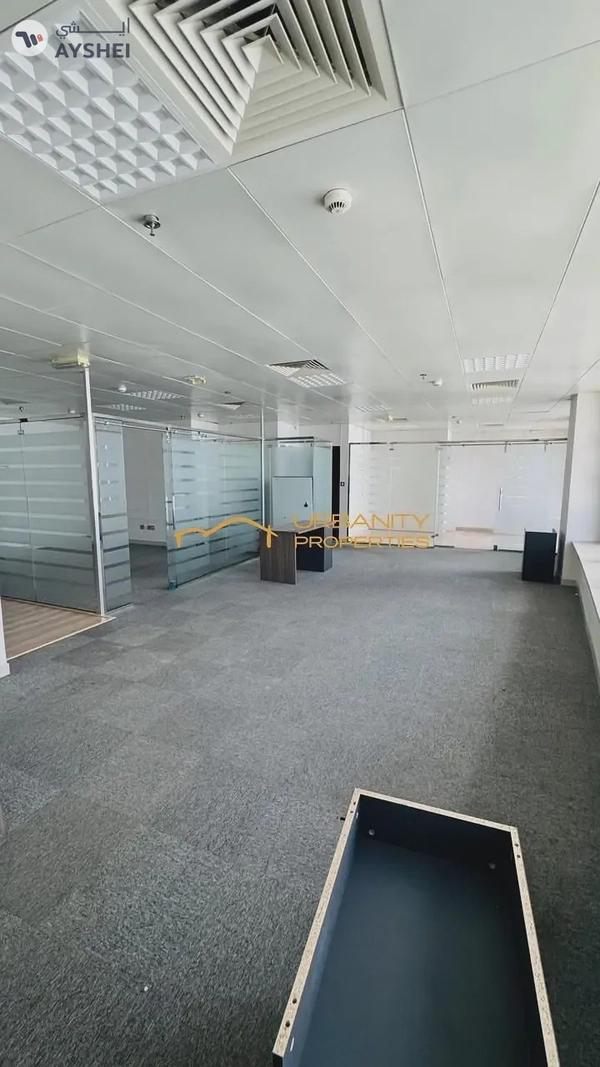 🢠Modern Office Space in Silver Tower, Business Bay